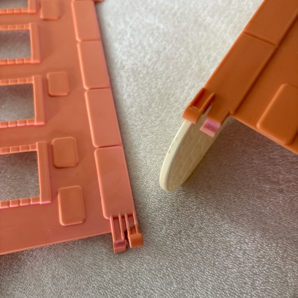 1983 My Little Pony Pink and Blue Dream Castle Hasbro Playset - Picture 14 of 14